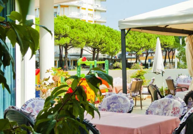 Hotel Gimm Bibione Extérieur photo