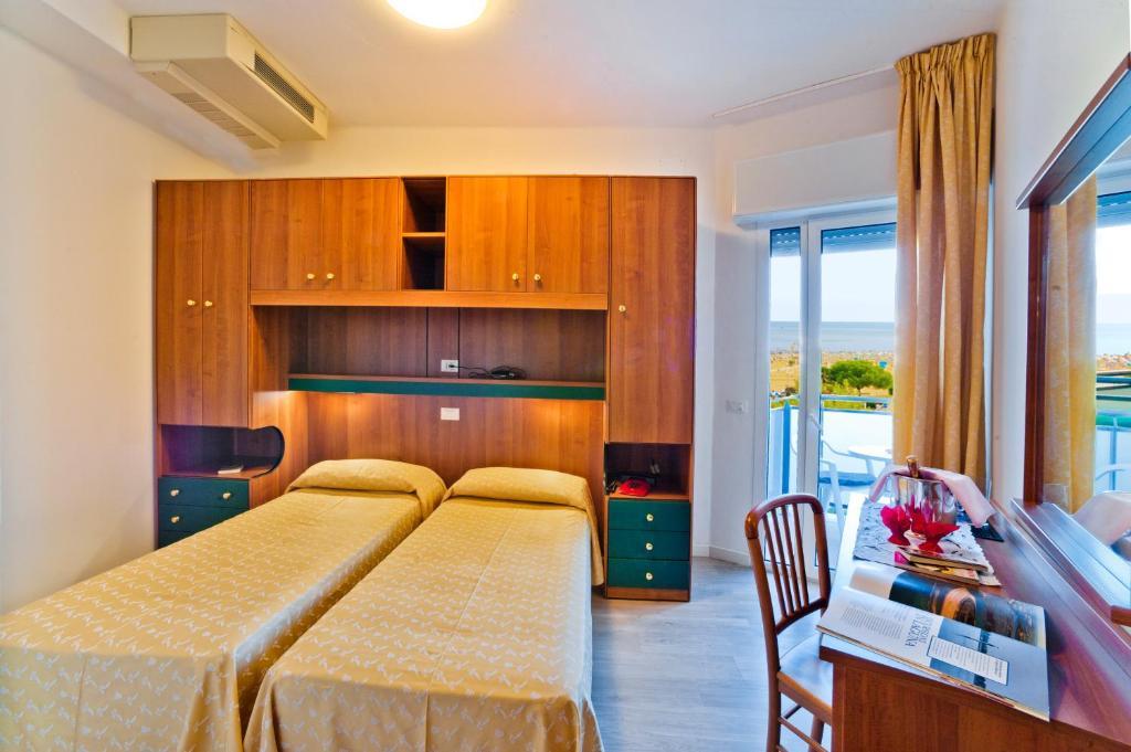 Hotel Gimm Bibione Chambre photo