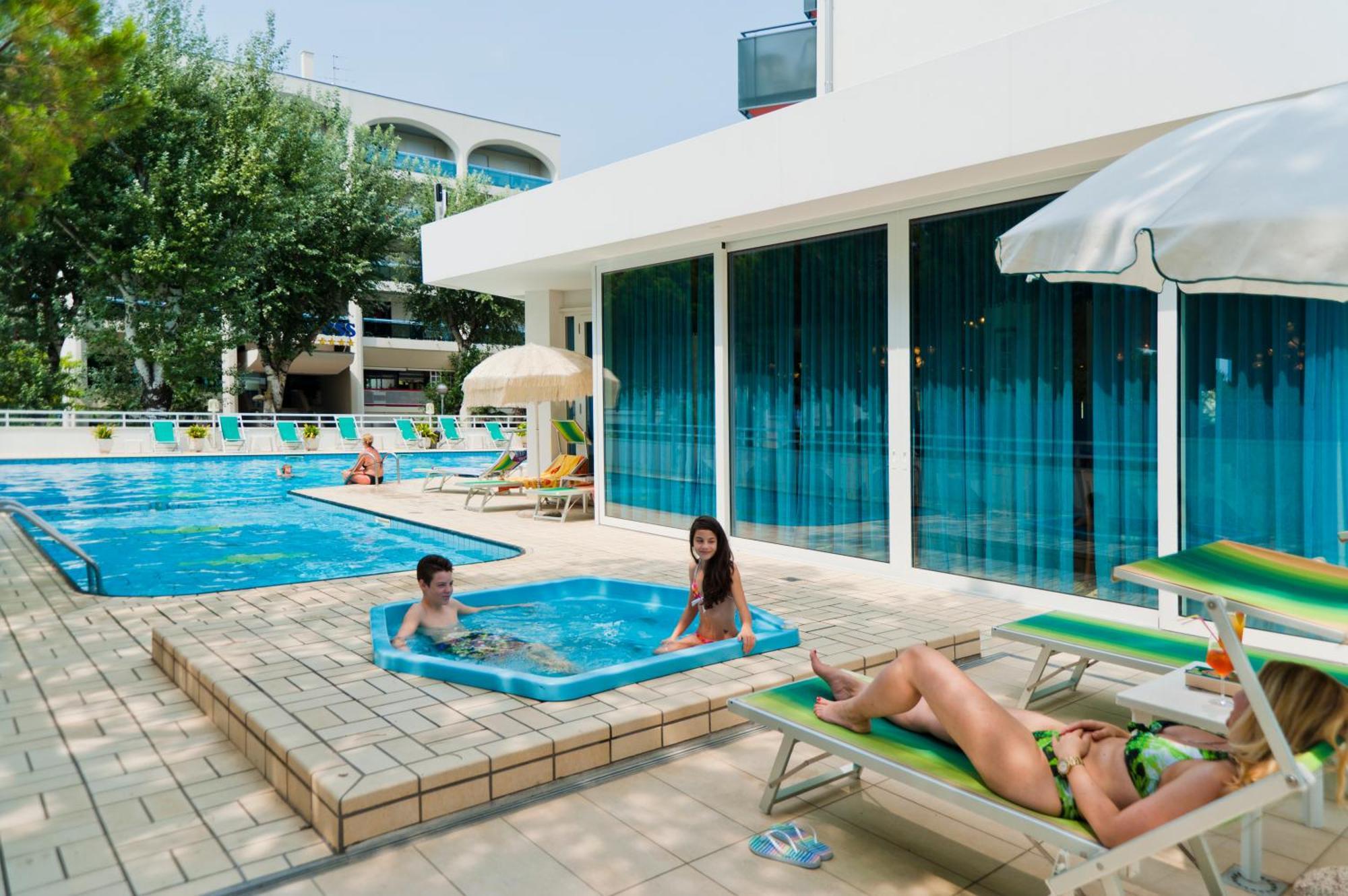 Hotel Gimm Bibione Extérieur photo