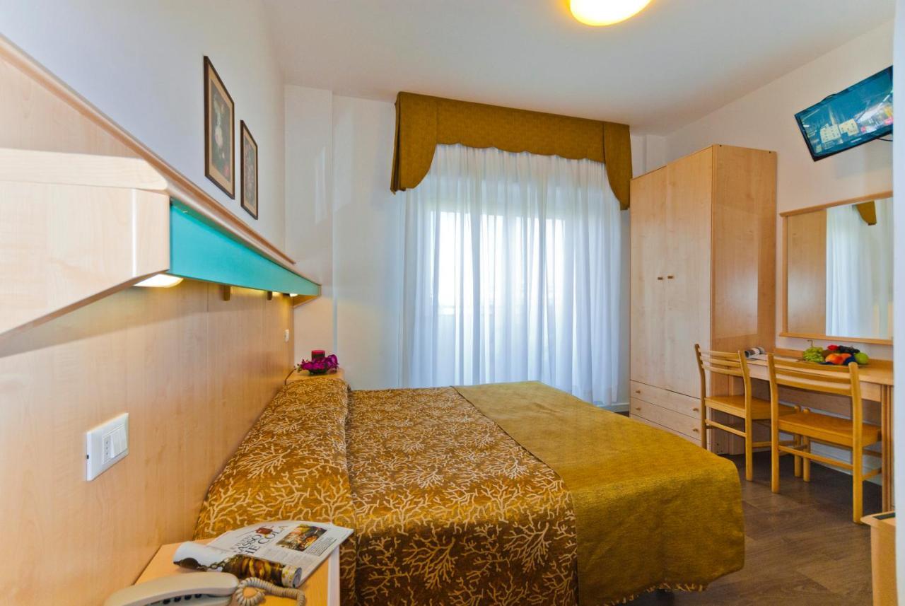Hotel Gimm Bibione Chambre photo